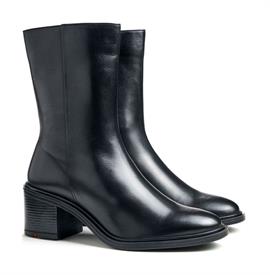 23-008-00 stiefelette
