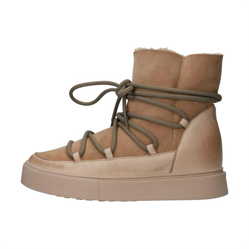 Cl216 nude schapenvacht