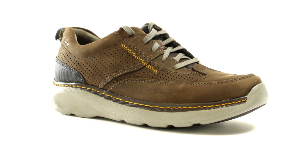clarks star stride black leather