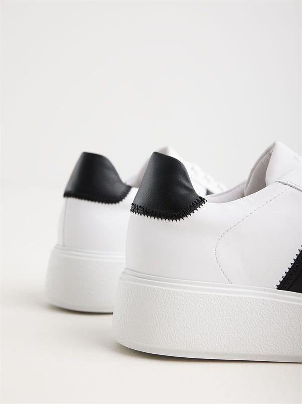 Elise wing white leather black