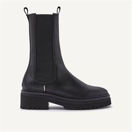 Fae adams black leather