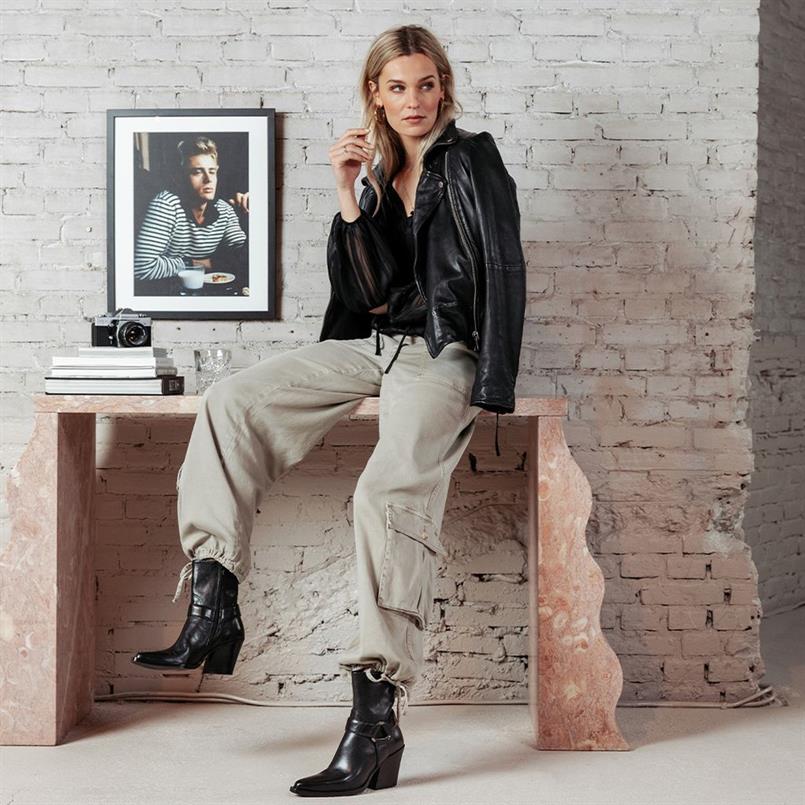 Gioia fall 900