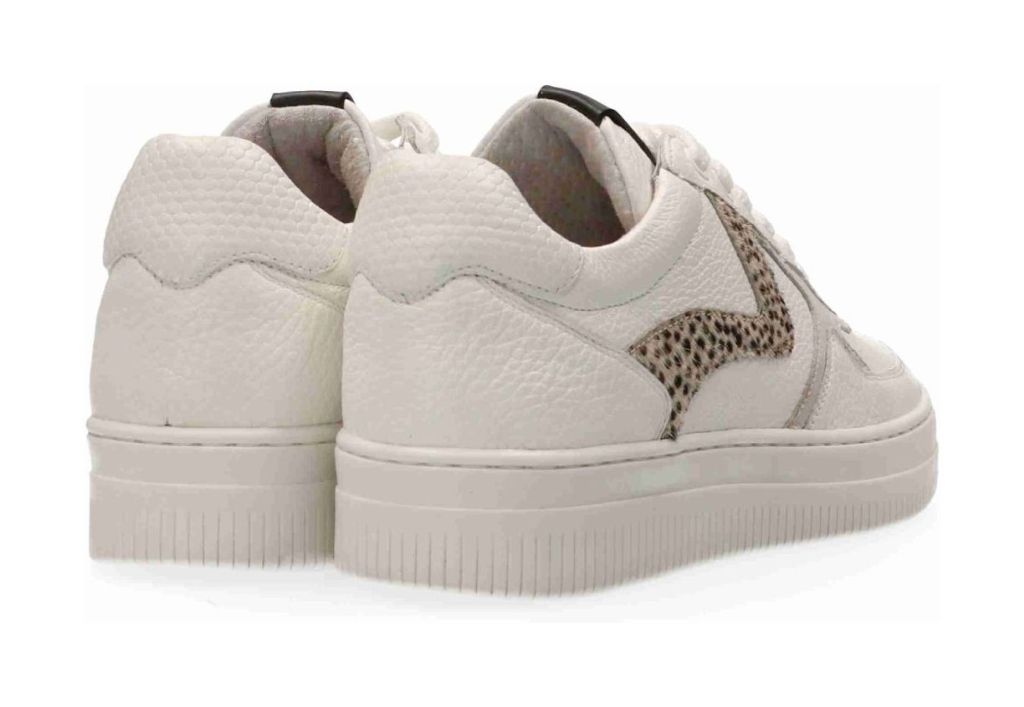 Momo lether white b5r