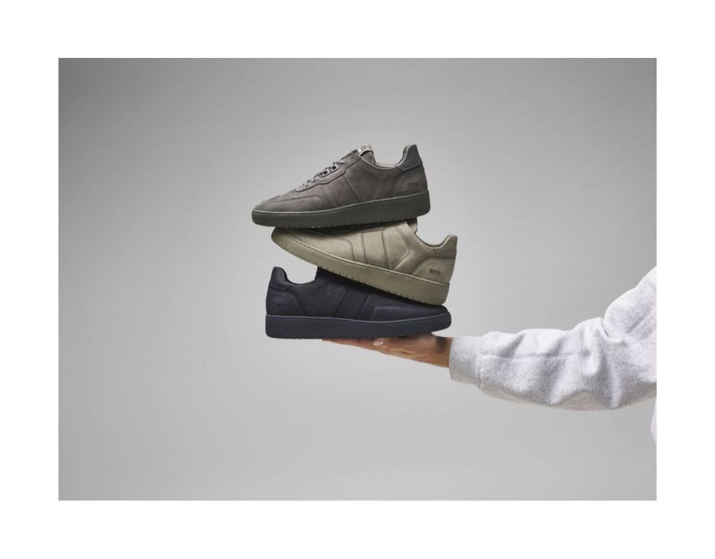 cln yucca flat sneakers